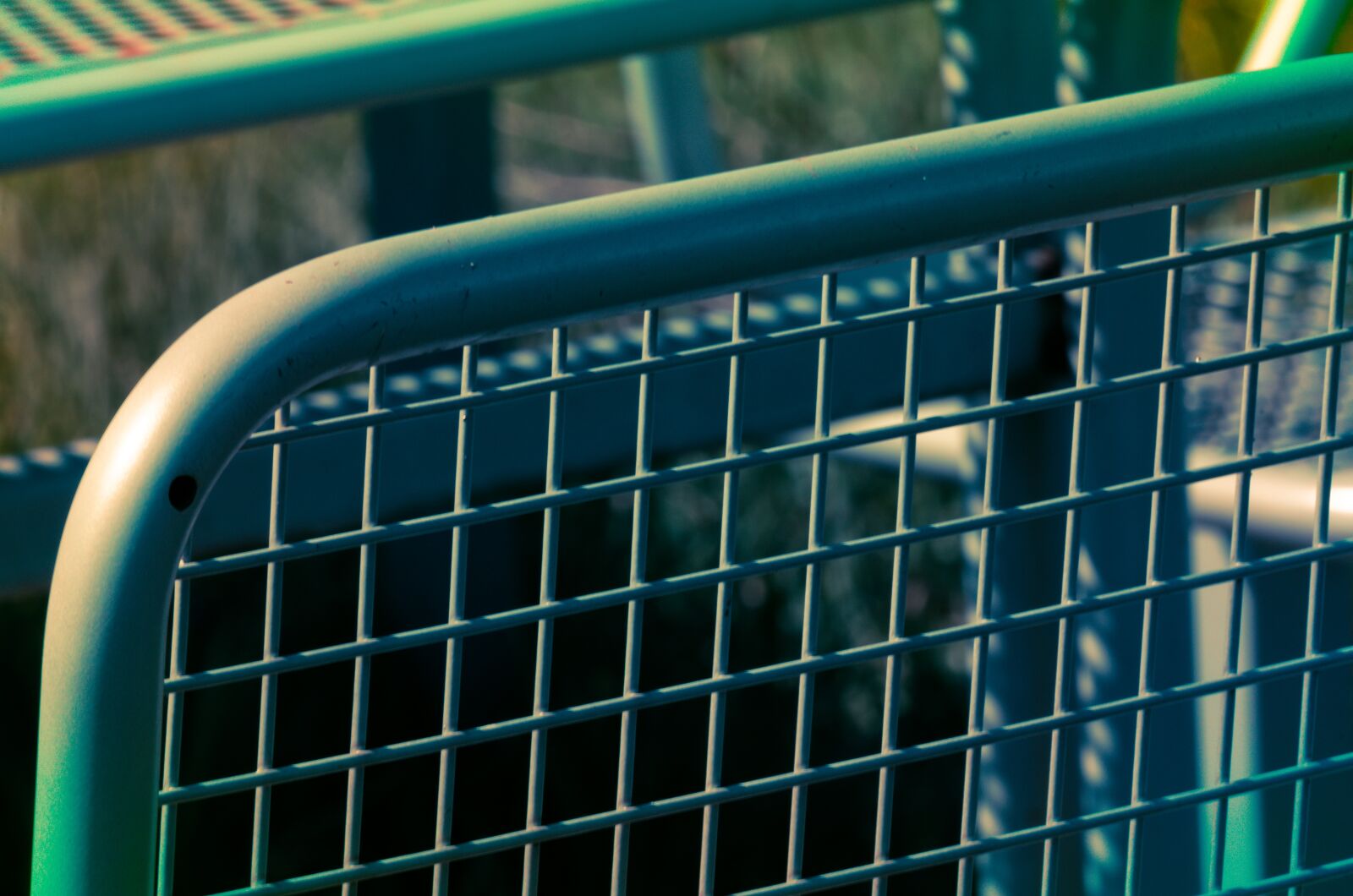 Nikon D5100 sample photo. Grid, bank, metal bench photography