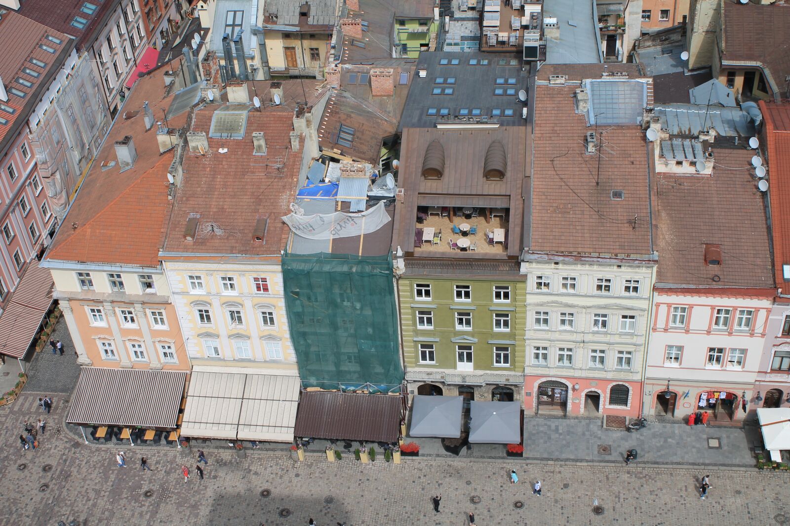Canon EOS 1100D (EOS Rebel T3 / EOS Kiss X50) sample photo. Market square, ukraine, lviv photography
