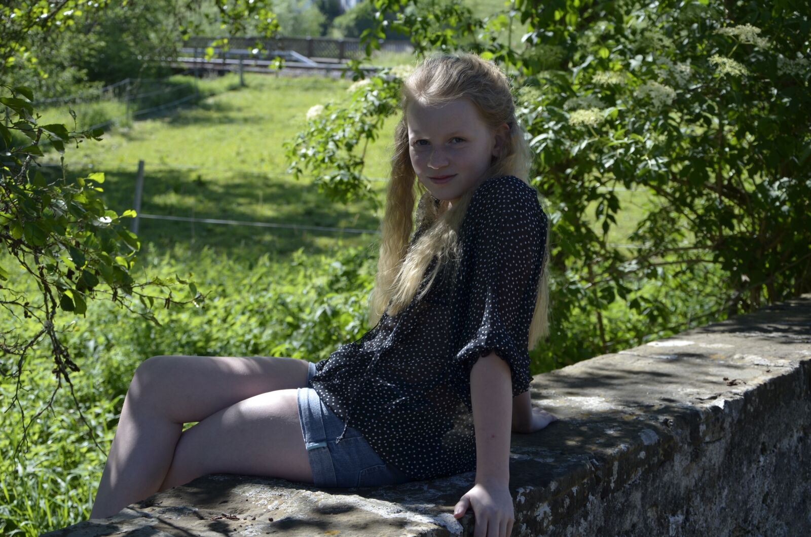 Nikon D5100 sample photo. Girl, blonde hair, long photography