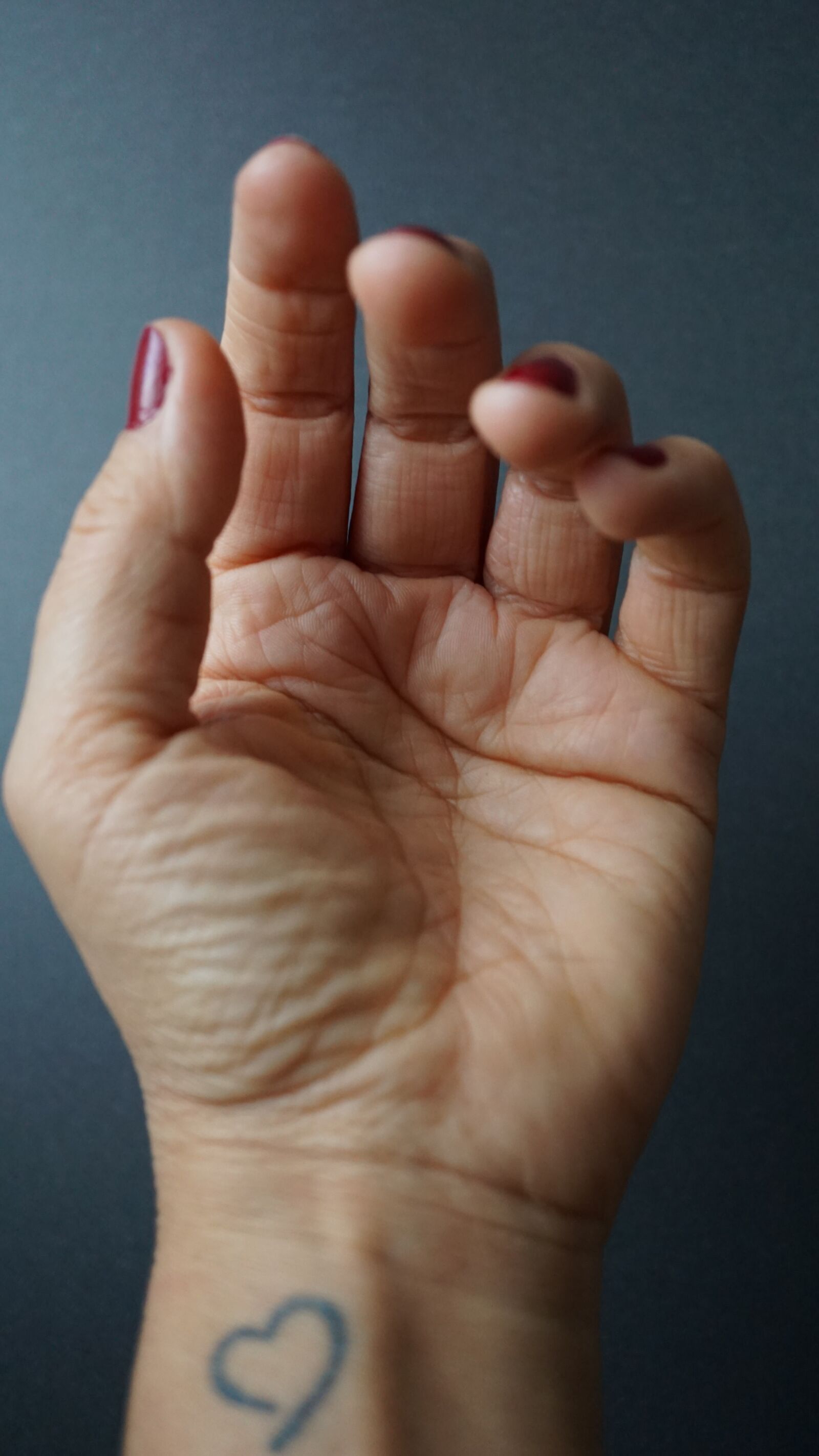 Sony E 30mm F3.5 Macro sample photo. Hand, finger, palm photography