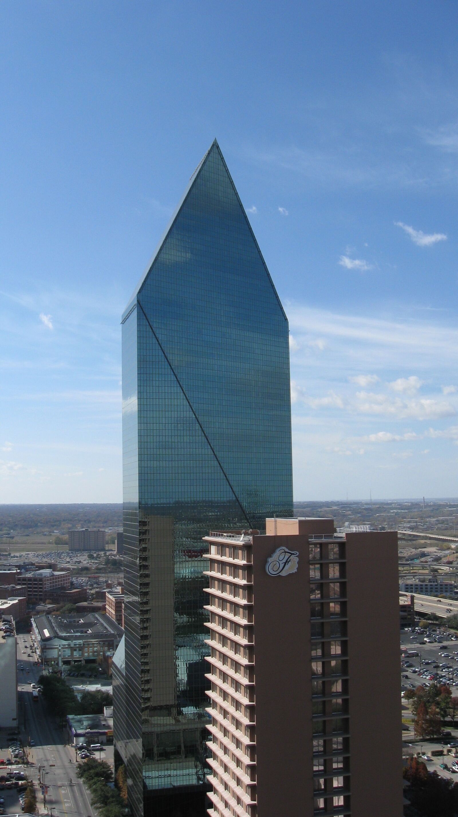 Canon PowerShot A590 IS sample photo. Fountain place, dallas, texas photography