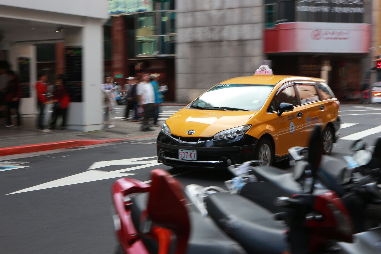 Canon EOS M sample photo