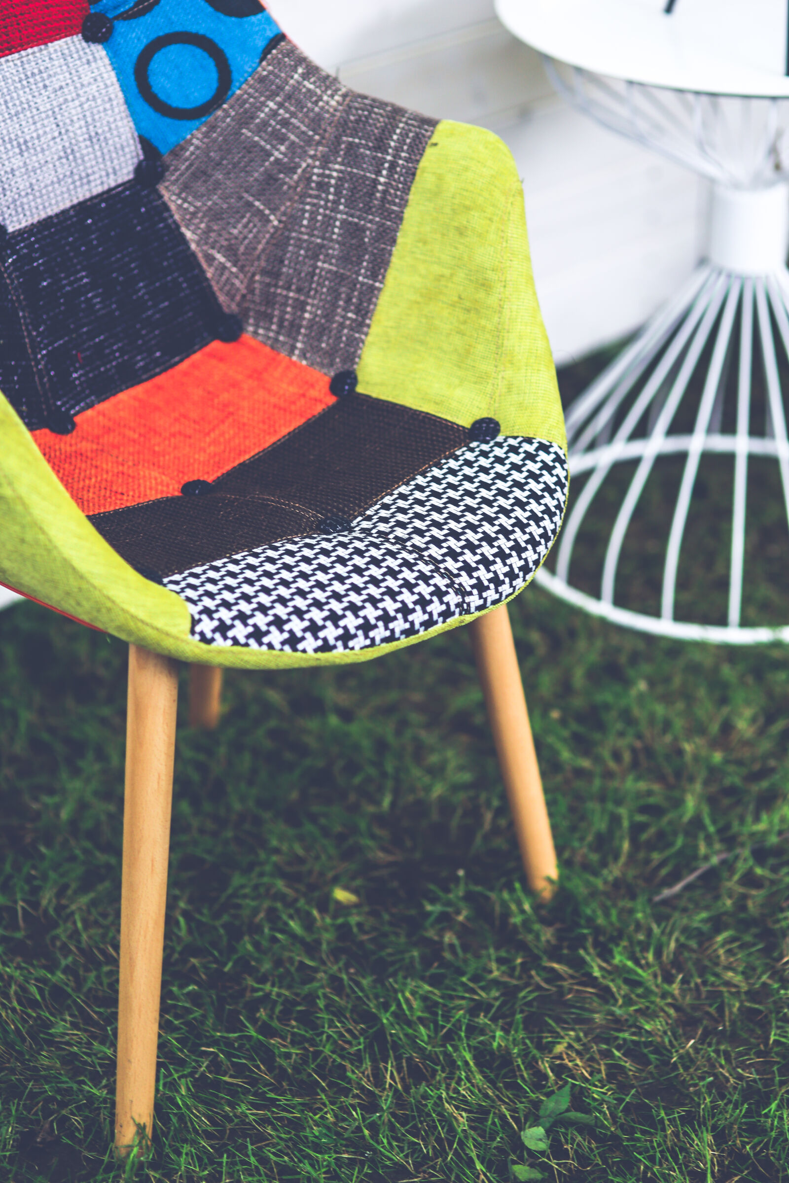 Sigma 85mm F1.4 EX DG HSM sample photo. Chair photography