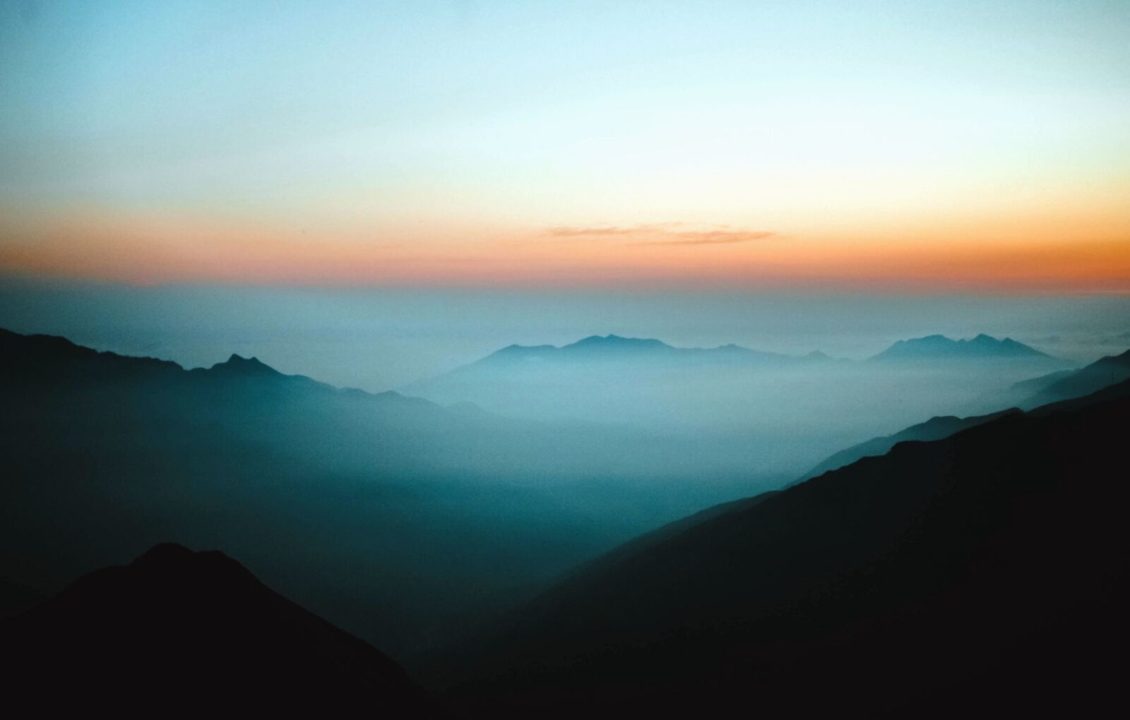 Canon EOS 5D sample photo. Sky, fog, sunset, mountain photography