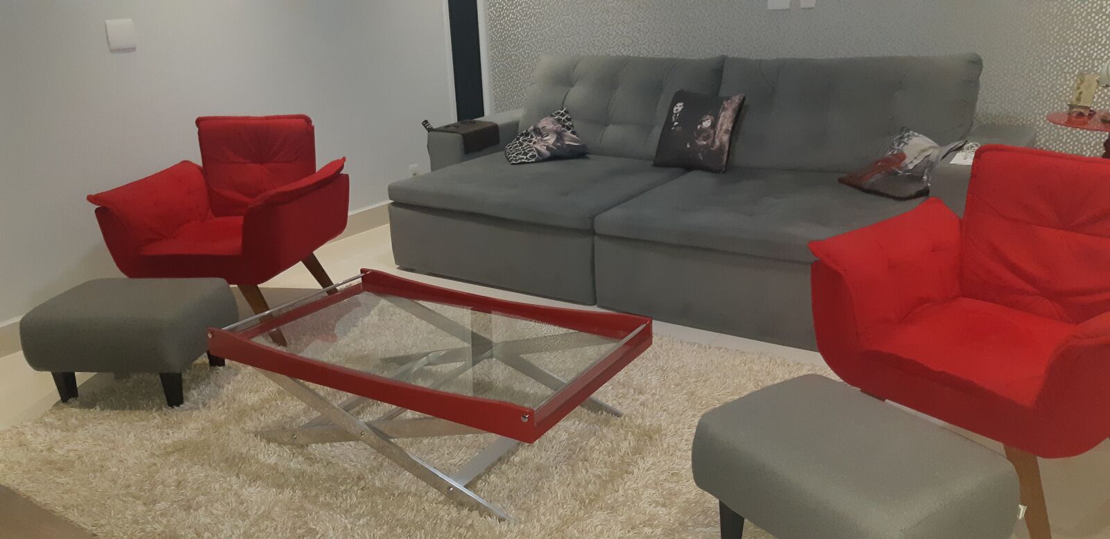 Samsung Galaxy A8(2018) sample photo. Furniture, red, gray photography