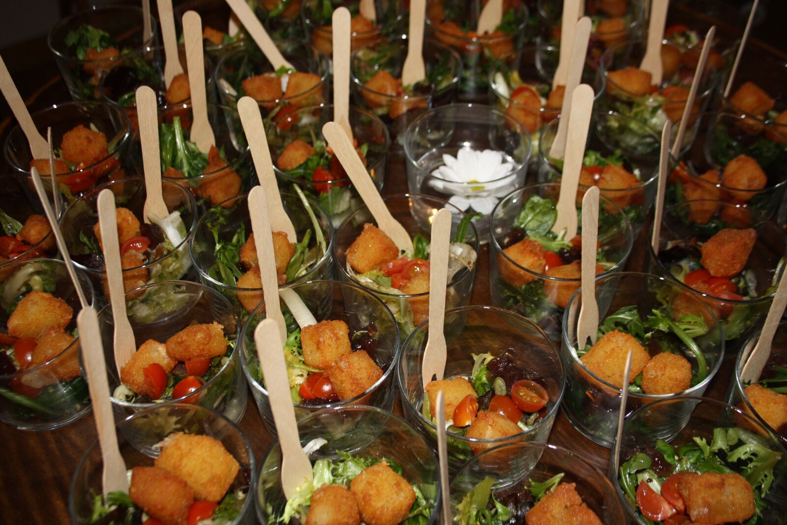 Canon EOS 1000D (EOS Digital Rebel XS / EOS Kiss F) sample photo. Catering, food, trencaclosques photography