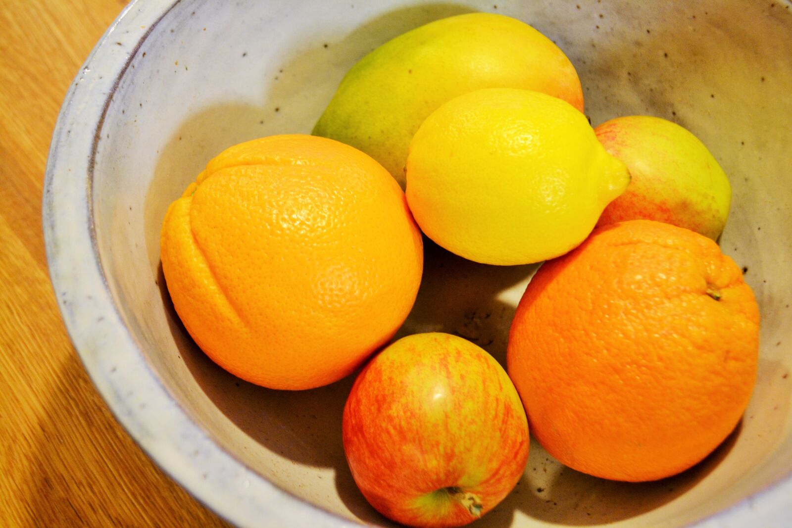 Nikon D3100 sample photo. Apple, fruits, health, lemon photography