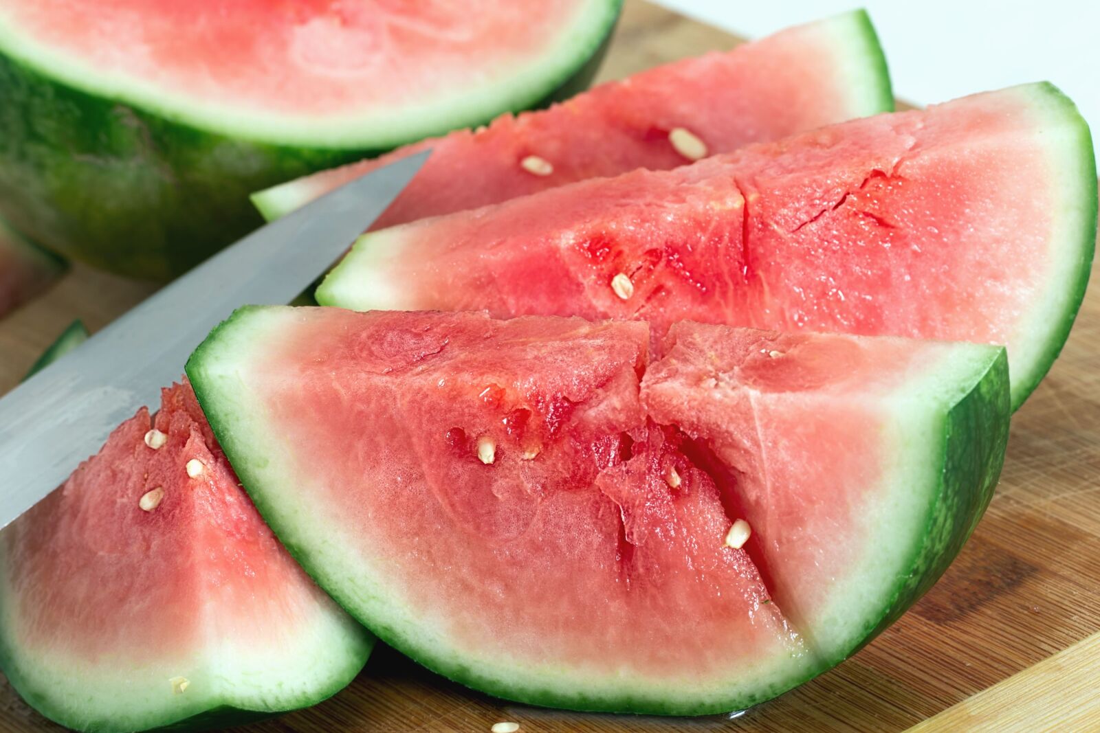 Canon EOS 70D sample photo. Watermelon, vegetable, food, knife photography