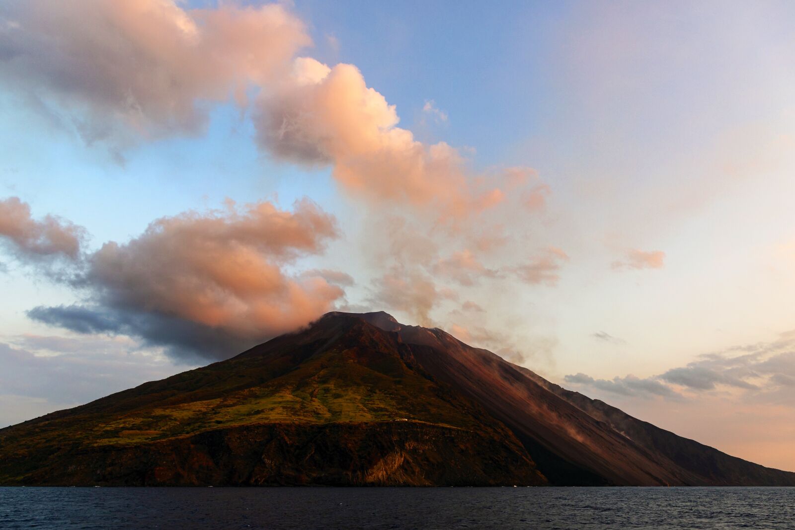 Canon EF 24-105mm F4L IS II USM sample photo. Stromboli, sicily, volcano photography