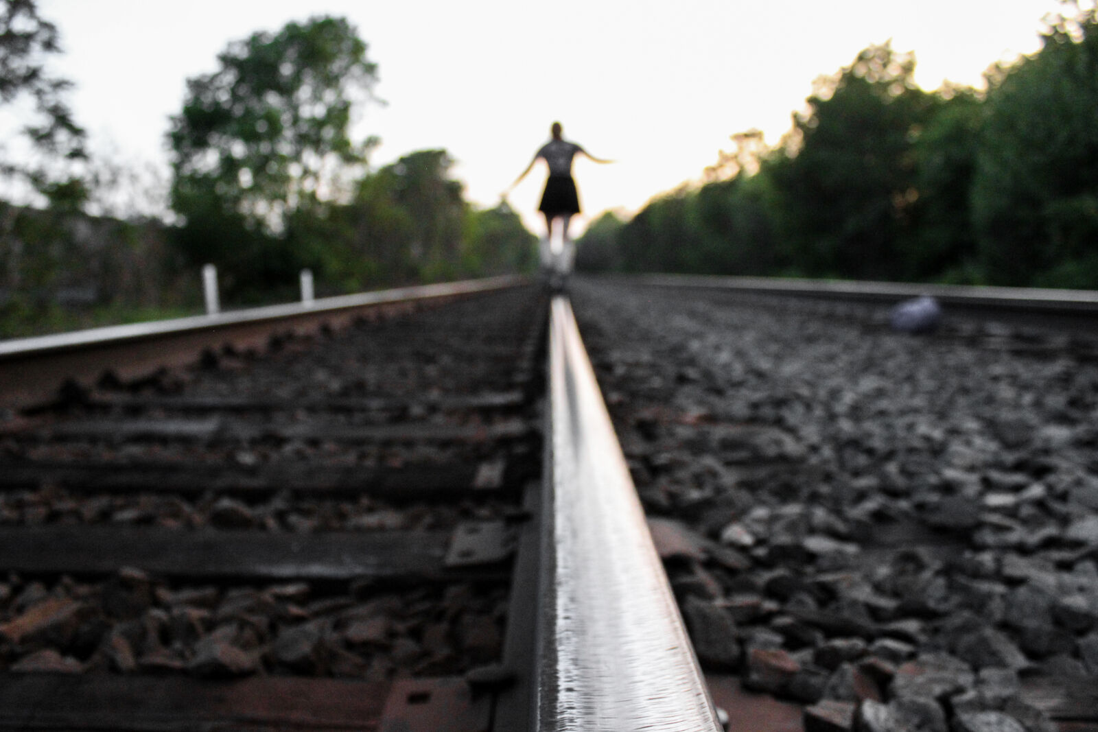 Canon EOS 600D (Rebel EOS T3i / EOS Kiss X5) sample photo. Balance, evening, girl, rocks photography