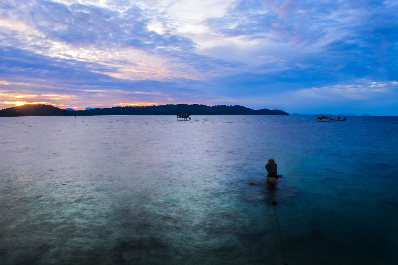 Nikon D5200 sample photo. Sea, beach, ship photography