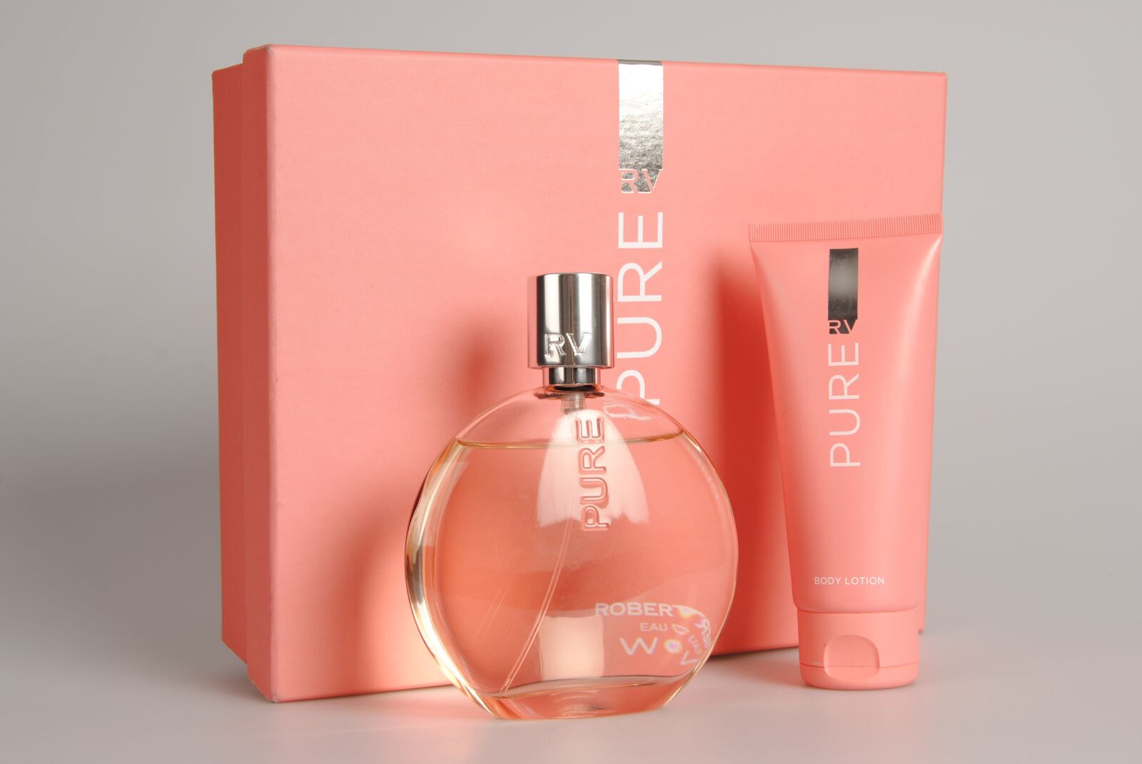 Nikon D3000 sample photo. Perfume, product, oil photography