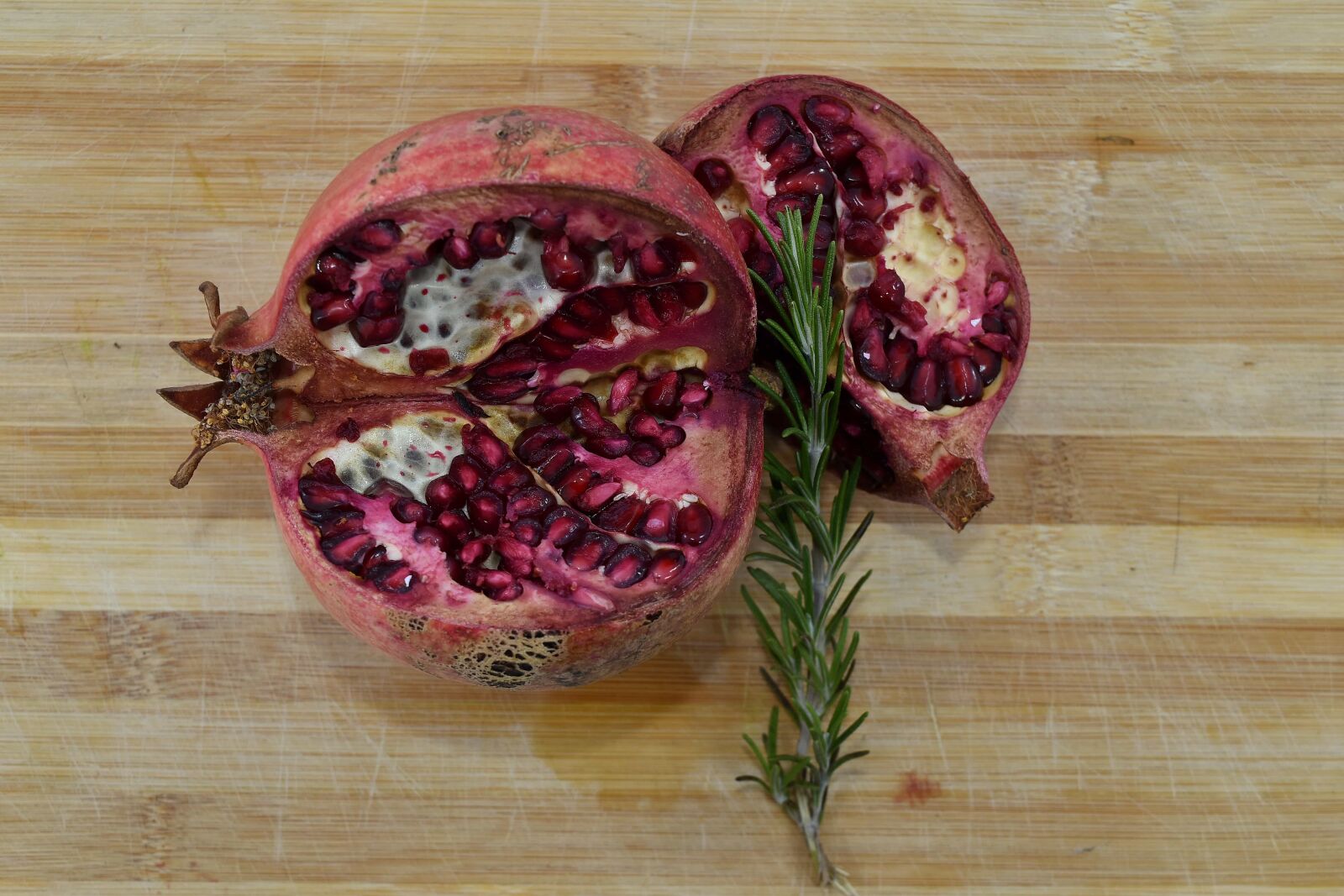 Nikon D5500 sample photo. Aromatic, bitter, fresh, pomegranate photography