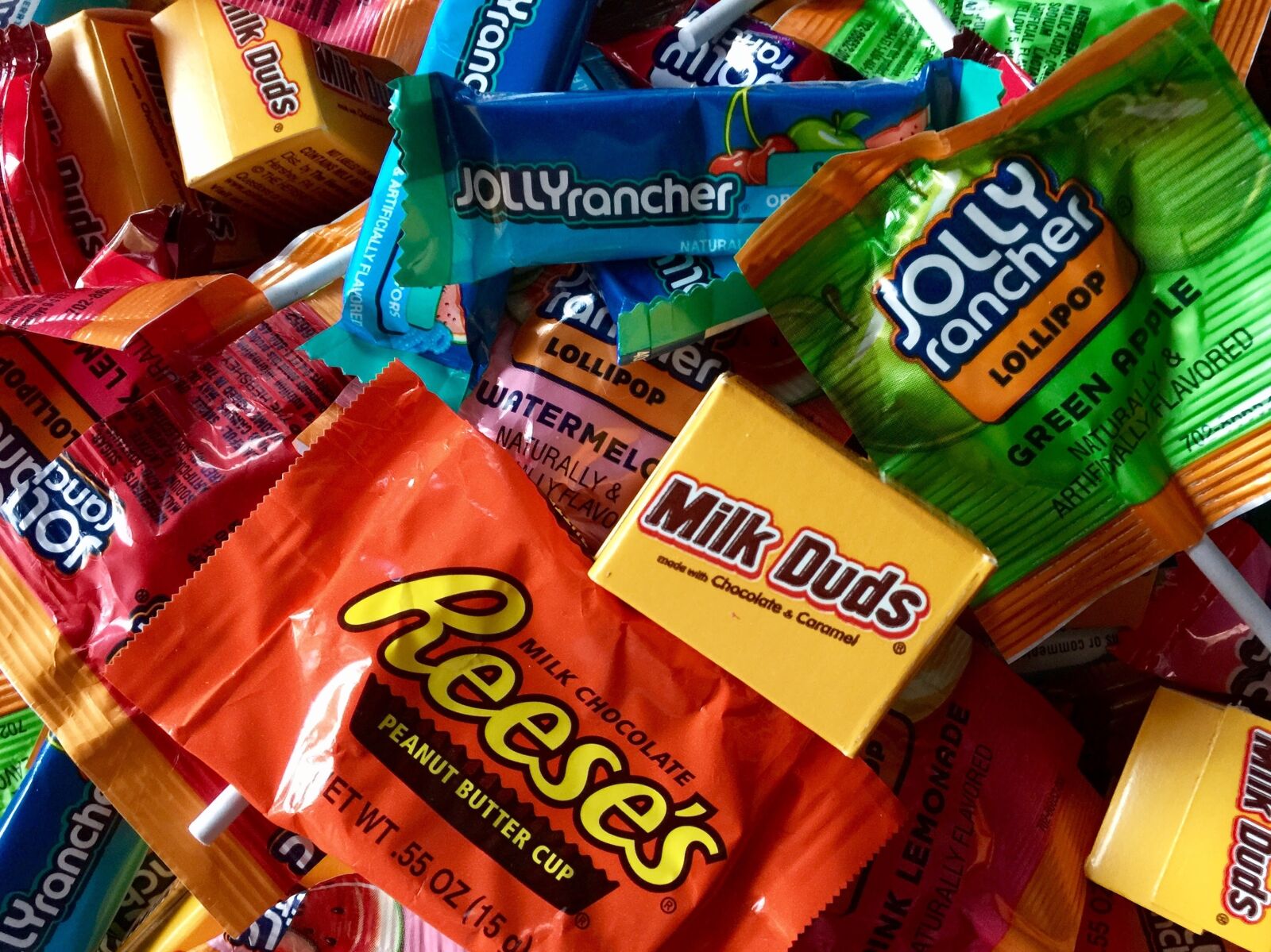 iPhone 6 Plus back camera 4.15mm f/2.2 sample photo. Candy, sweets, halloween photography