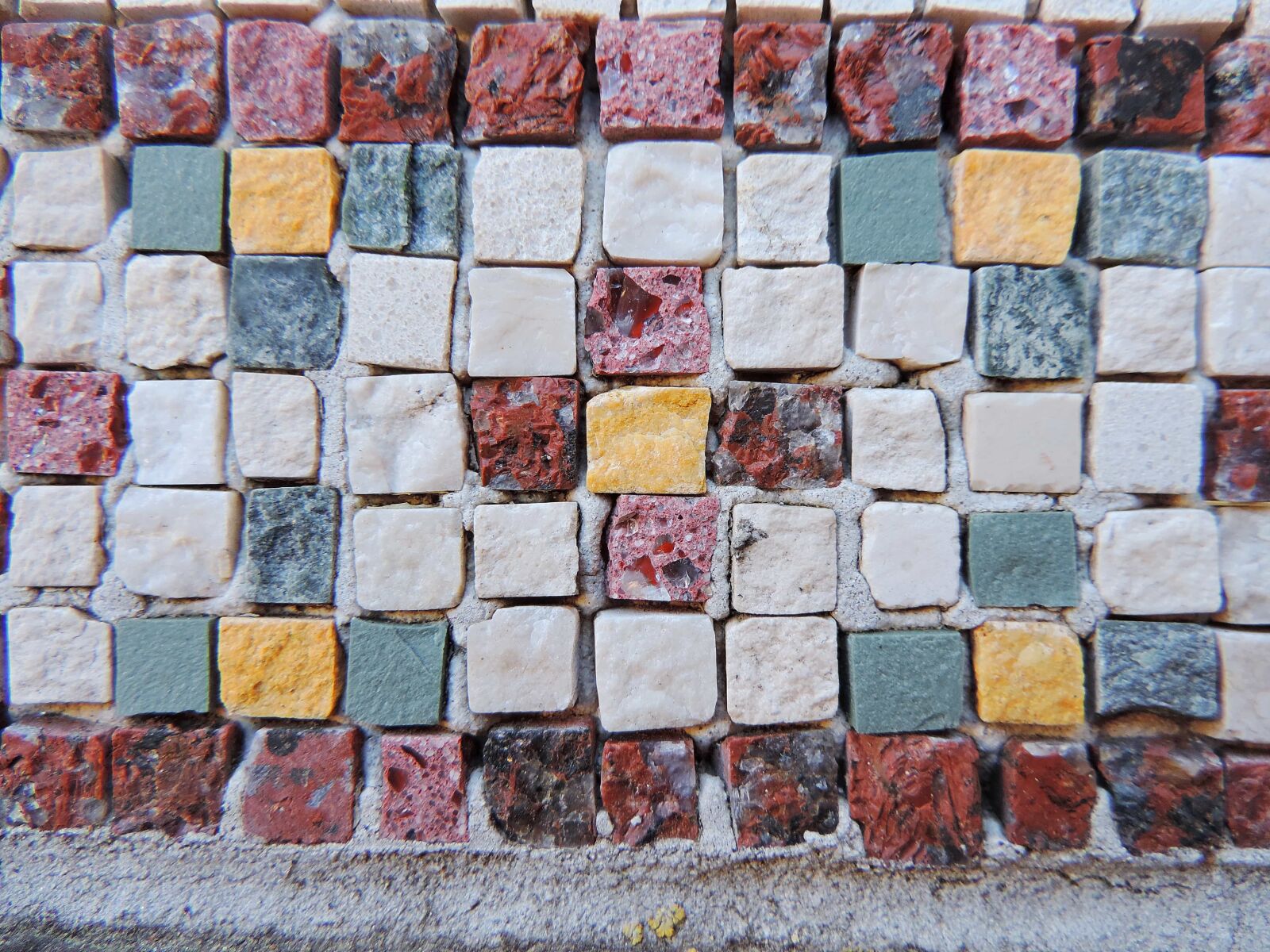 Nikon Coolpix P520 sample photo. Decoration, mosaic, old, pattern photography