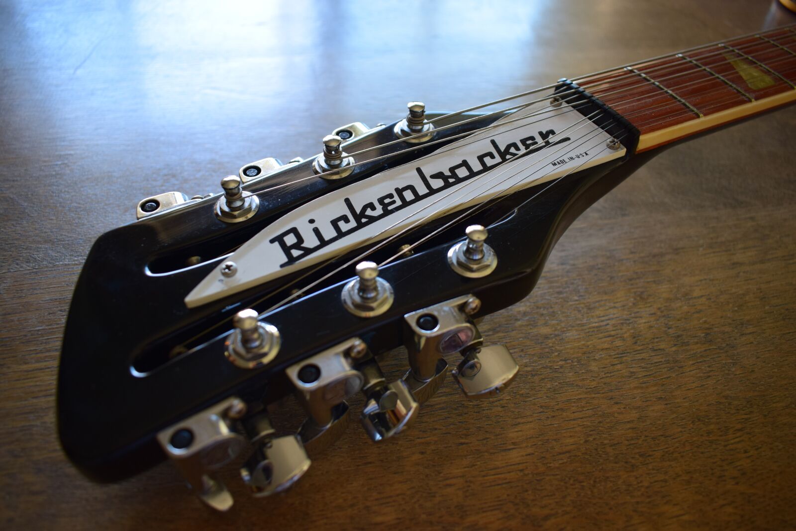 Nikon D5300 sample photo. Rickenbacker, music, rock photography
