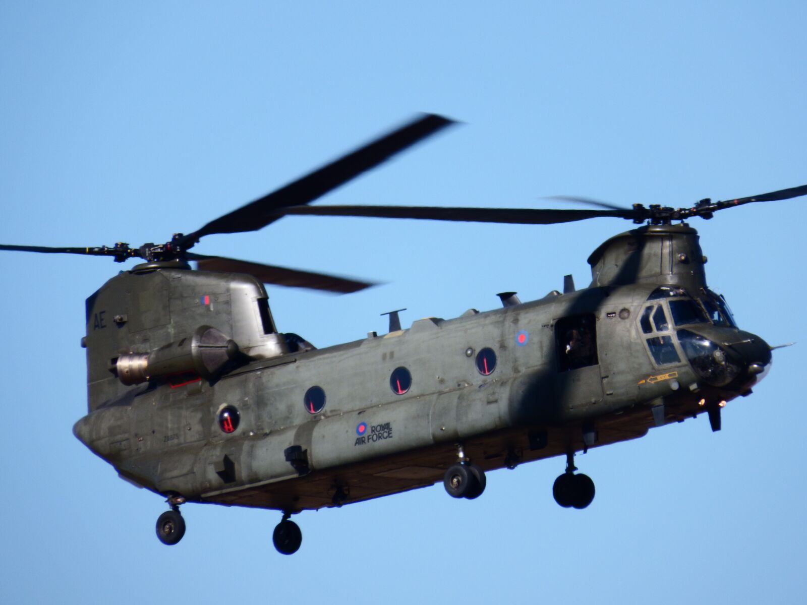 Fujifilm FinePix SL1000 sample photo. Chinook, helicopter, army photography