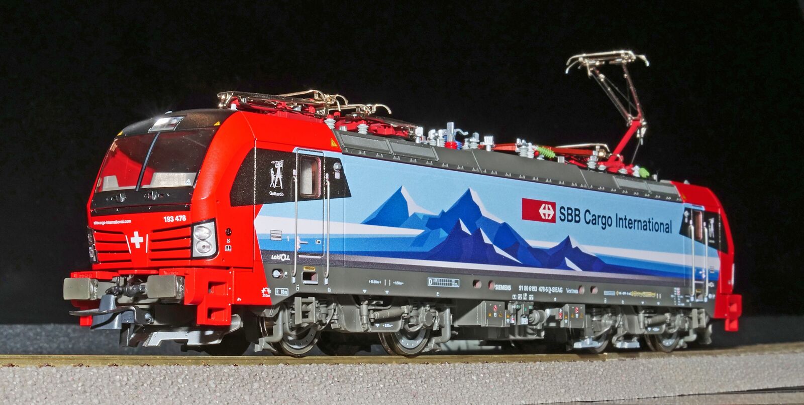 Panasonic Lumix DC-G9 sample photo. Railway, model train, electric photography