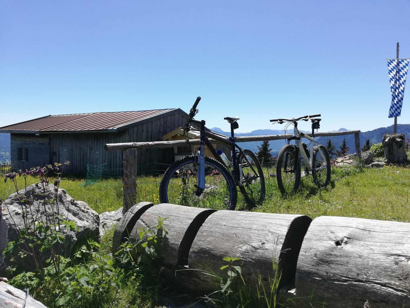 HUAWEI P20 lite sample photo. Bicycles, brauneck, hike photography