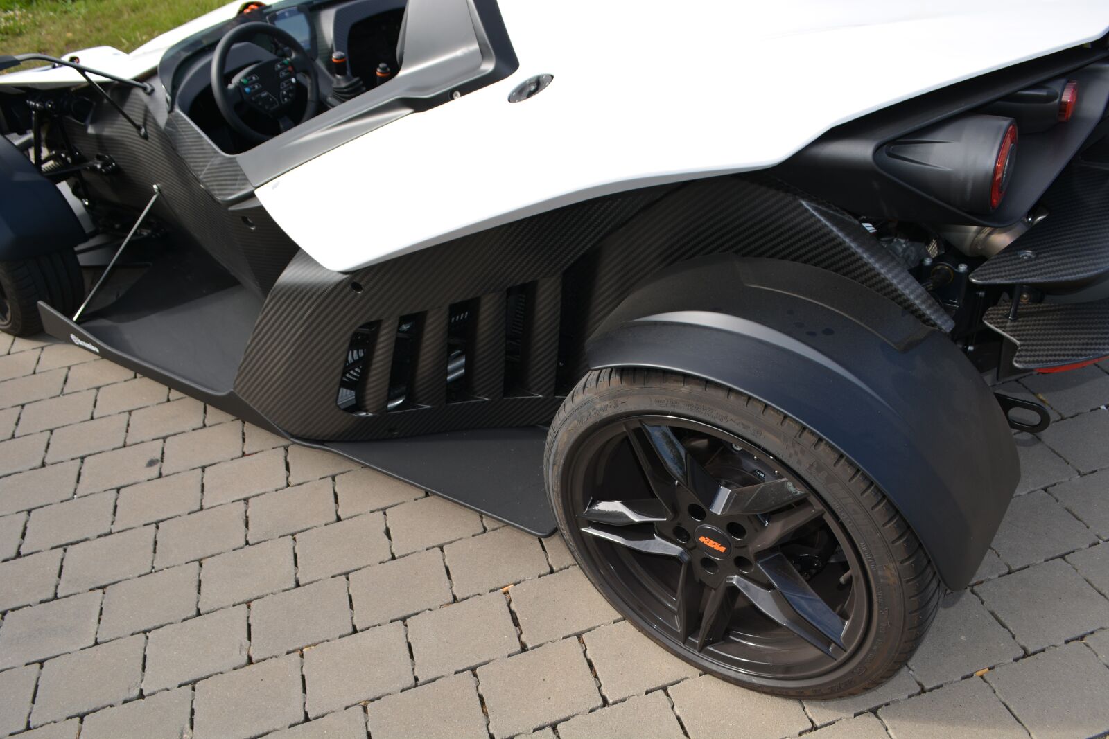Nikon D5200 sample photo. Automotive, sports car, speed photography