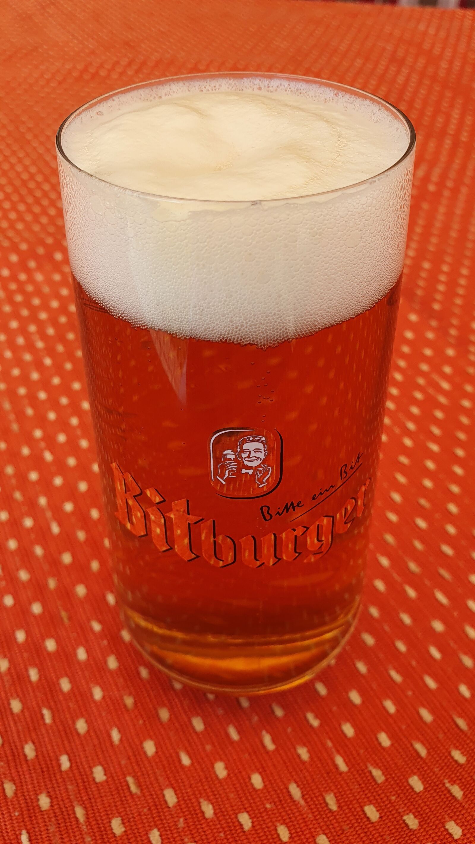 Samsung Galaxy S10+ sample photo. Beer, beer glass, glass photography
