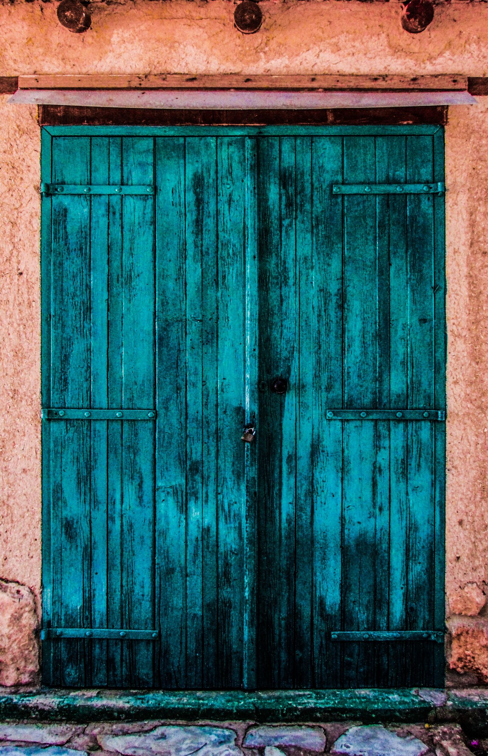 Canon PowerShot SX400 IS sample photo. Door, wooden, colorful photography