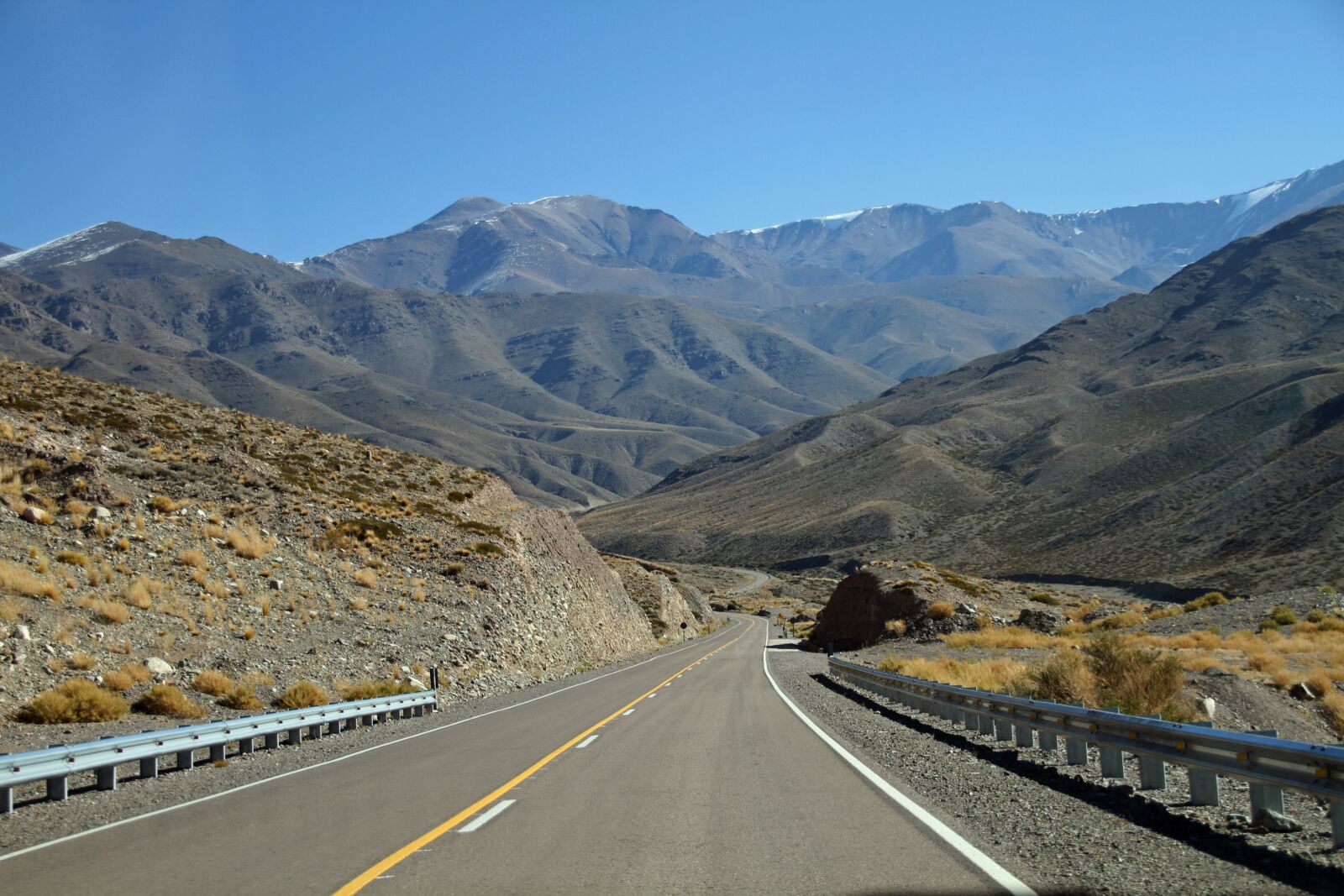 Canon EOS 7D sample photo. Road, mountain, travel photography