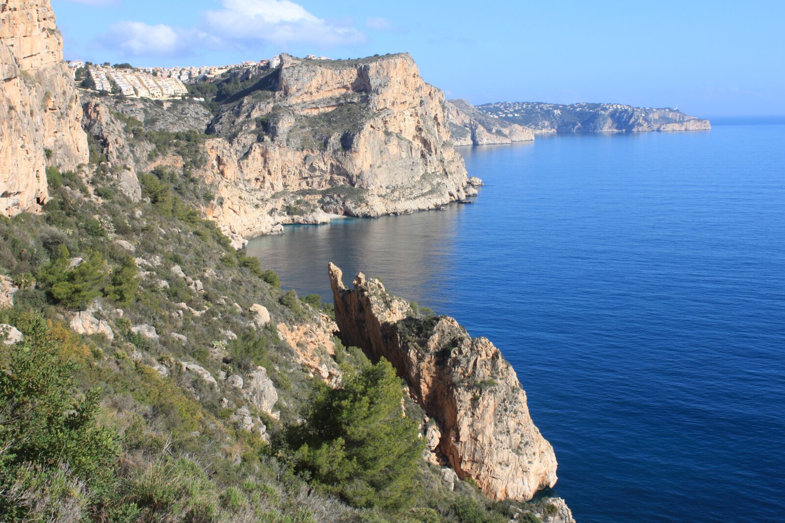 Canon EOS 500D (EOS Rebel T1i / EOS Kiss X3) sample photo. Spain, rocky coast, mediterranean photography