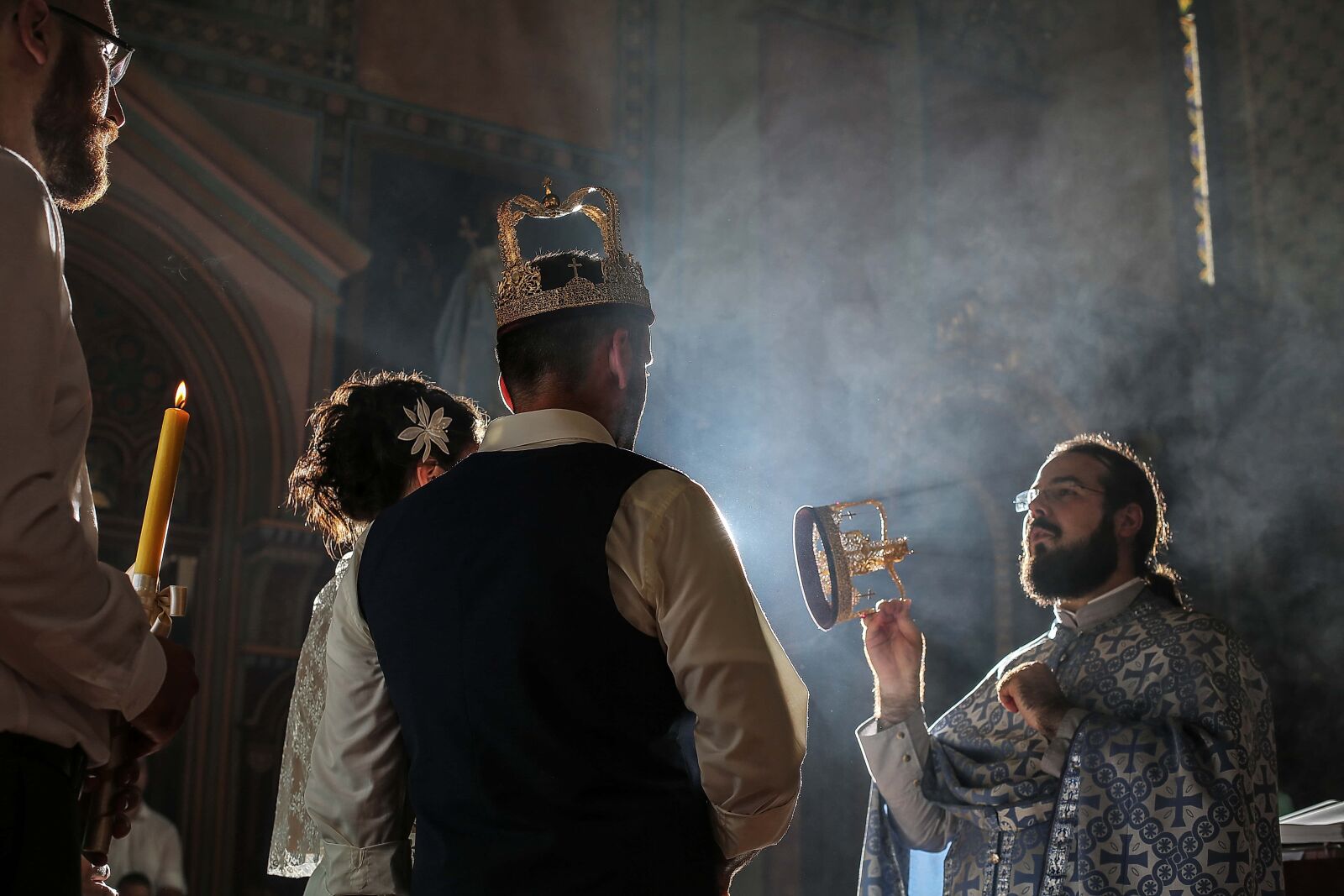 Canon EOS 5D Mark III sample photo. Wedding, priest, marriage, coronation photography