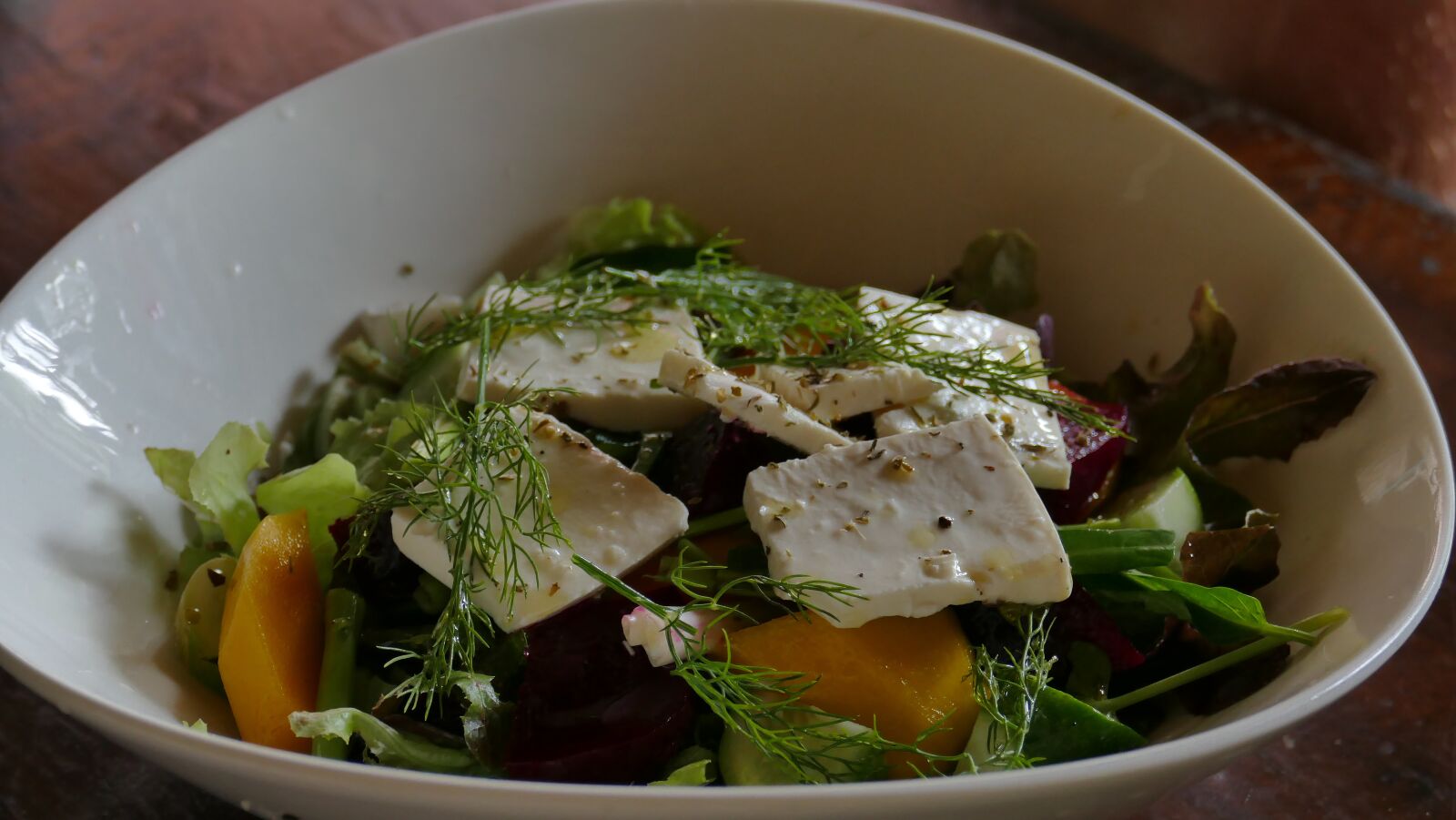 Leica V-Lux (Typ 114) sample photo. Salad, eat, goat cheese photography