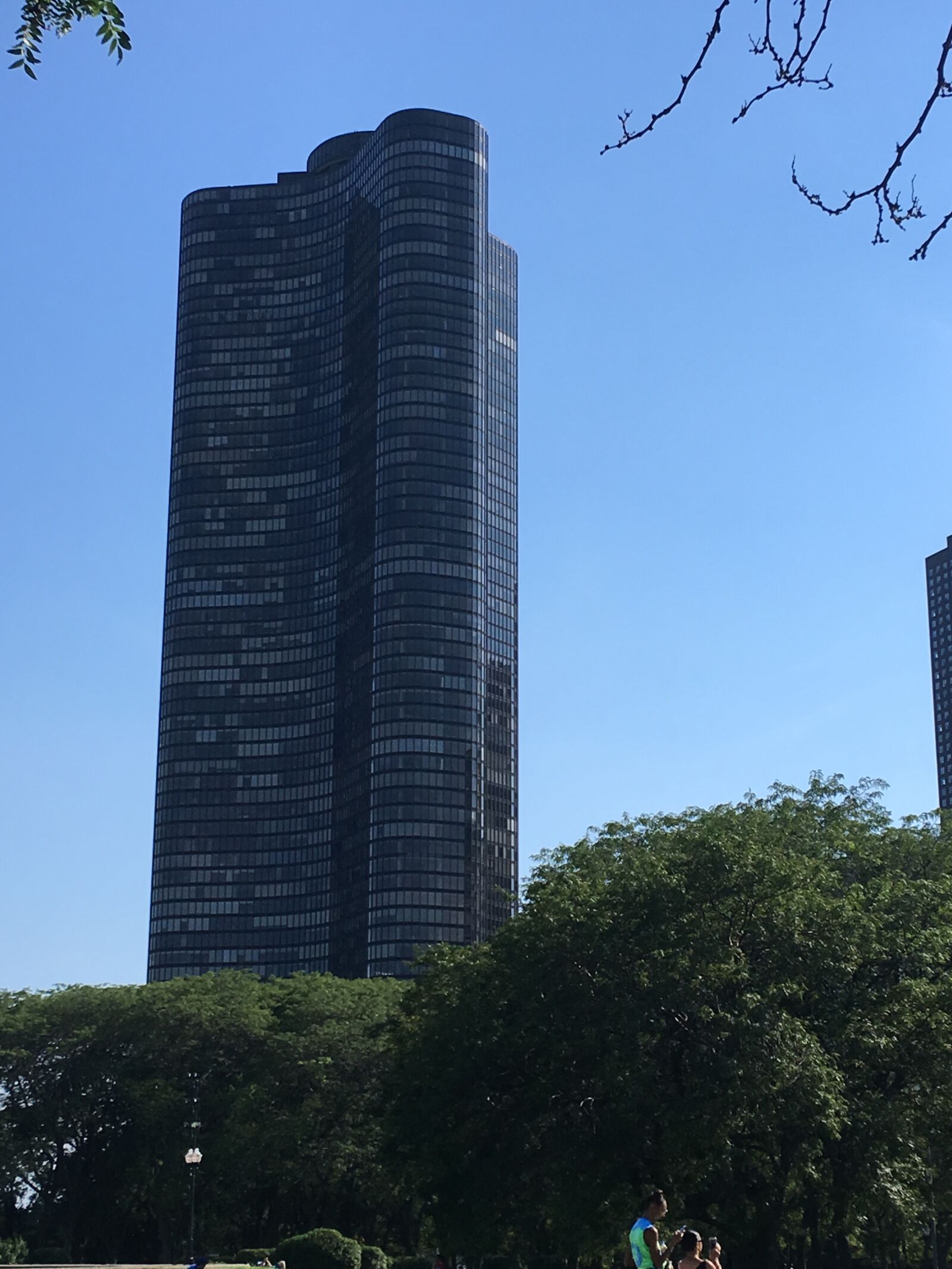 iPhone SE back camera 4.15mm f/2.2 sample photo. Lake, point, tower, chicago photography
