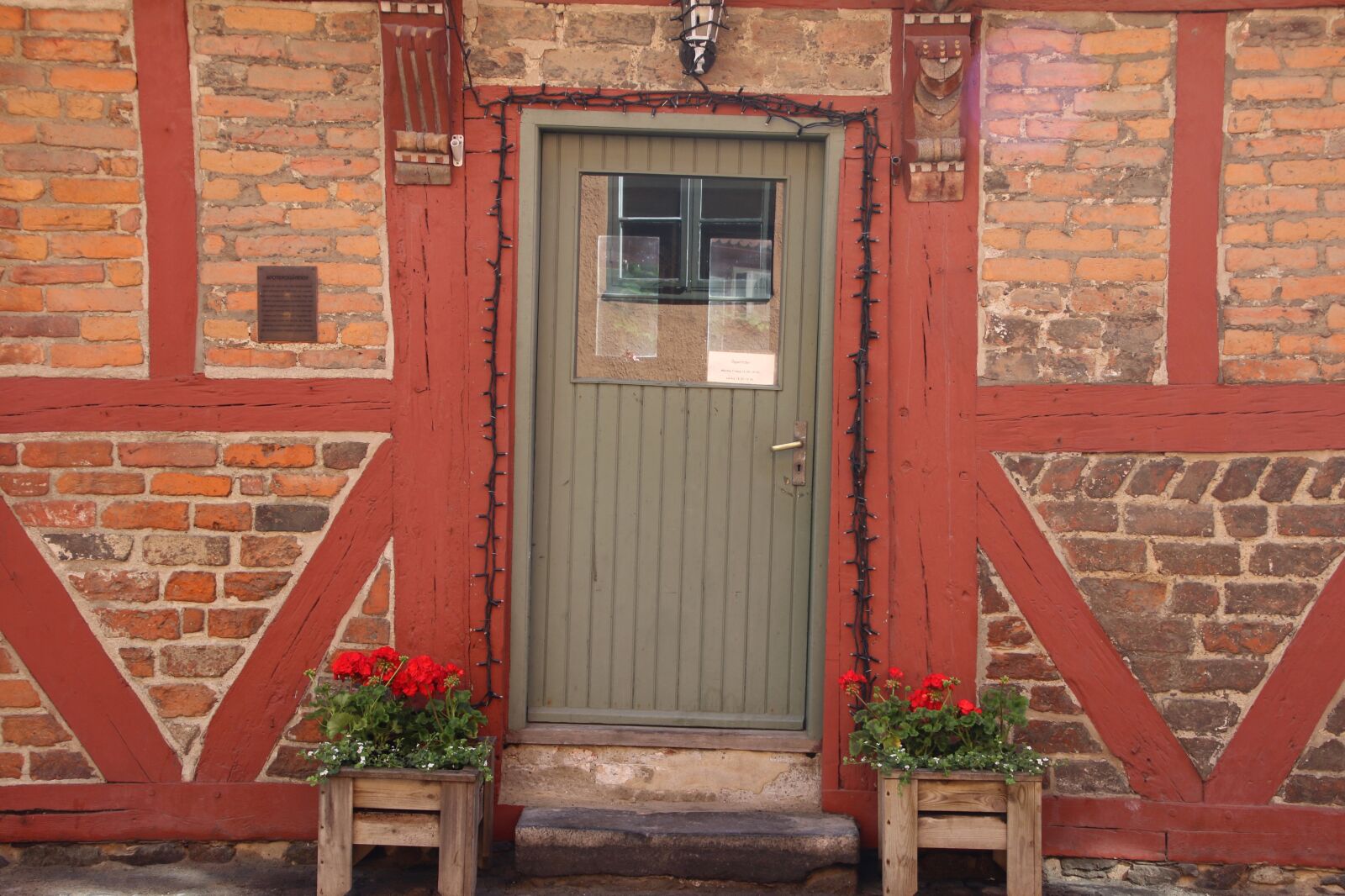Canon EOS 7D Mark II sample photo. Beams, bricks, carved, wood photography