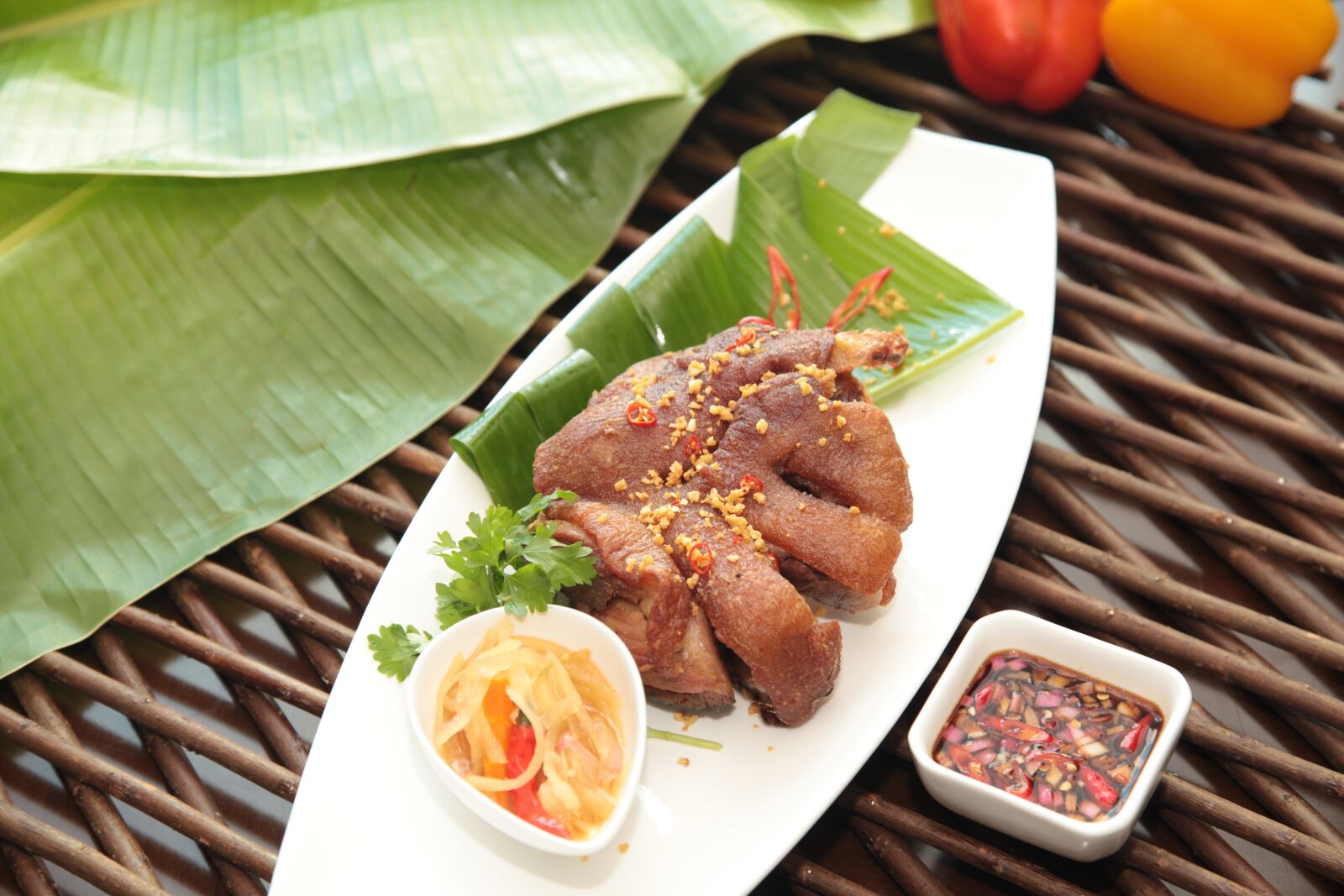 Canon EOS 5D Mark II sample photo. Crispy pata, pork, exotic photography