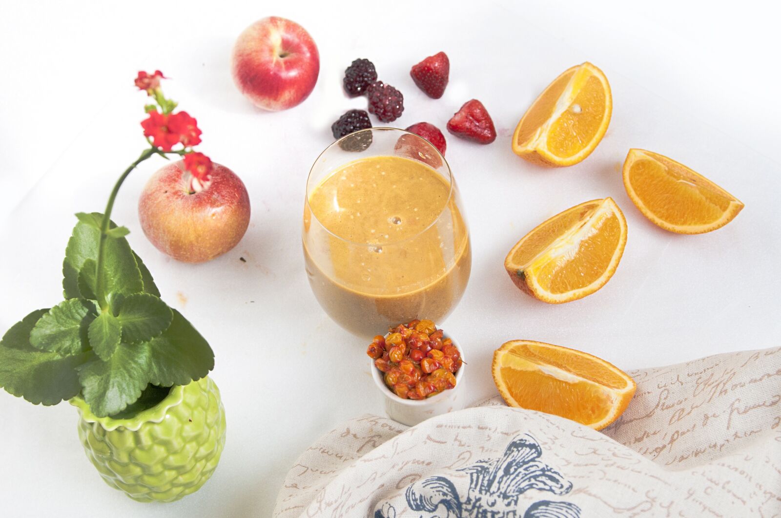Nikon D300 sample photo. Smoothie, juice fruit, oranges photography