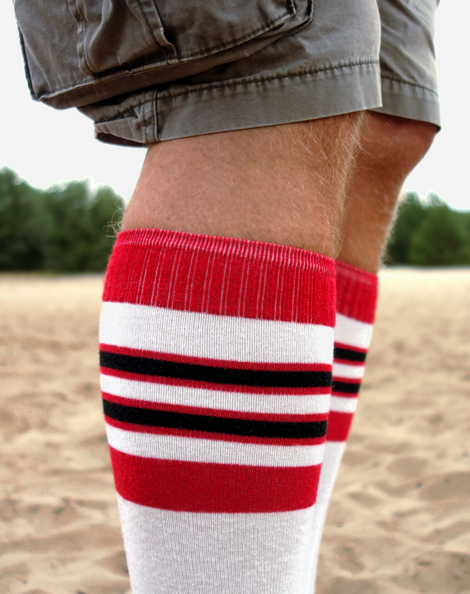 Sony Cyber-shot DSC-RX100 sample photo. Knee, man, sock photography