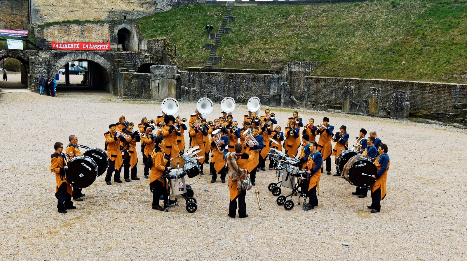 Nikon D50 sample photo. Avenches, roman, arena photography