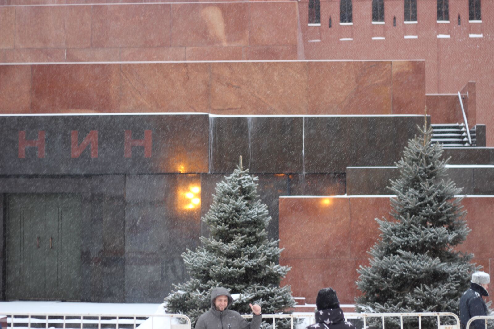 Canon EF 50mm F1.8 II sample photo. The kremlin, moscow, wall photography
