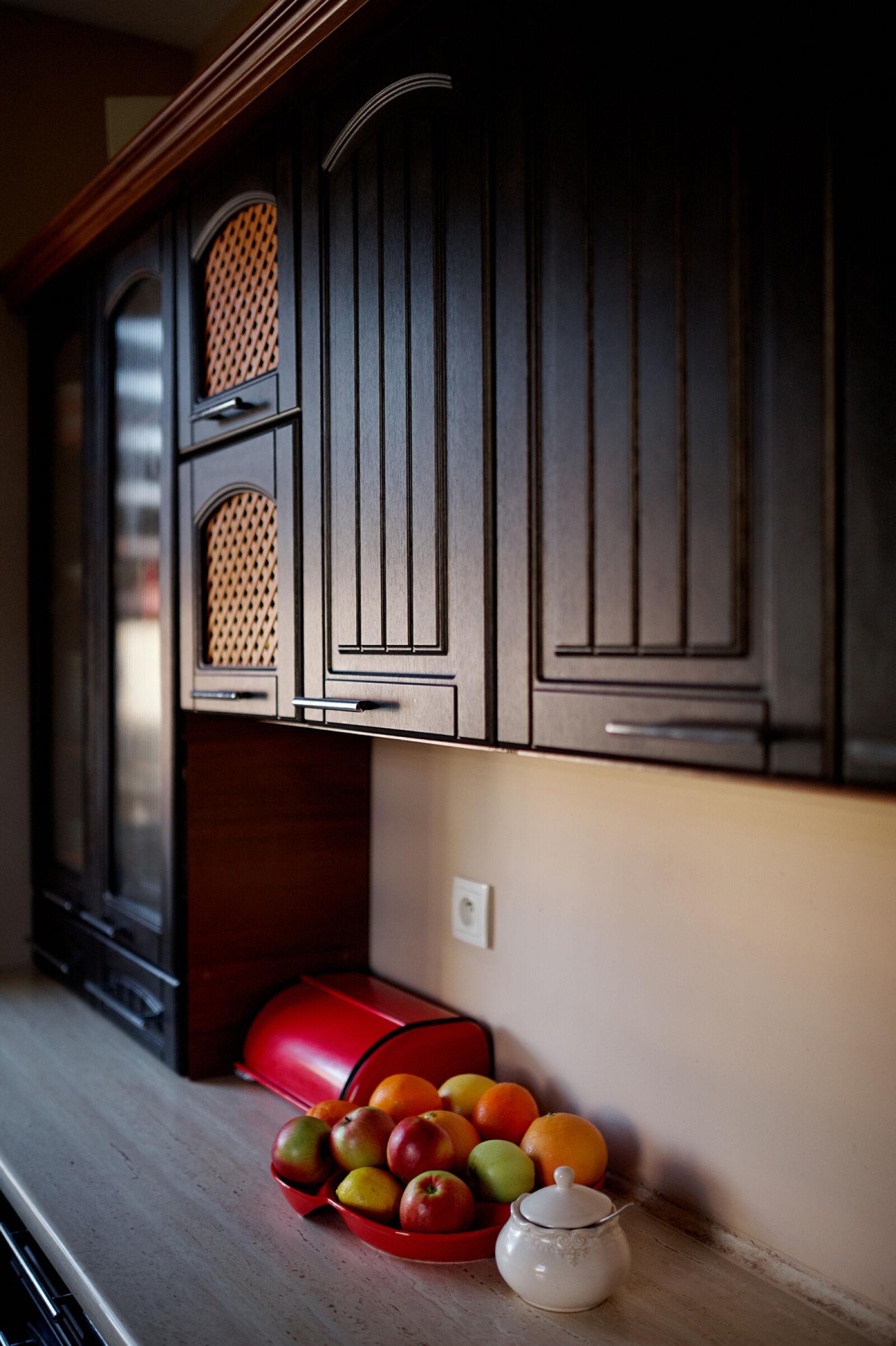Nikon D700 sample photo. Brown, wooden, cabinet photography