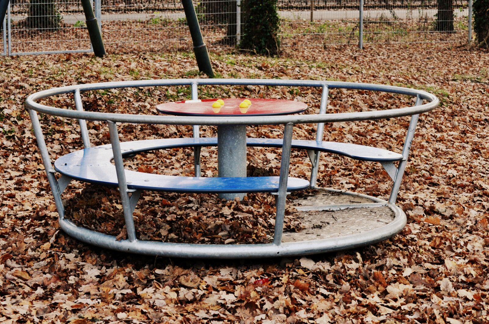 Nikon D5000 sample photo. Playground, game device, abandoned photography