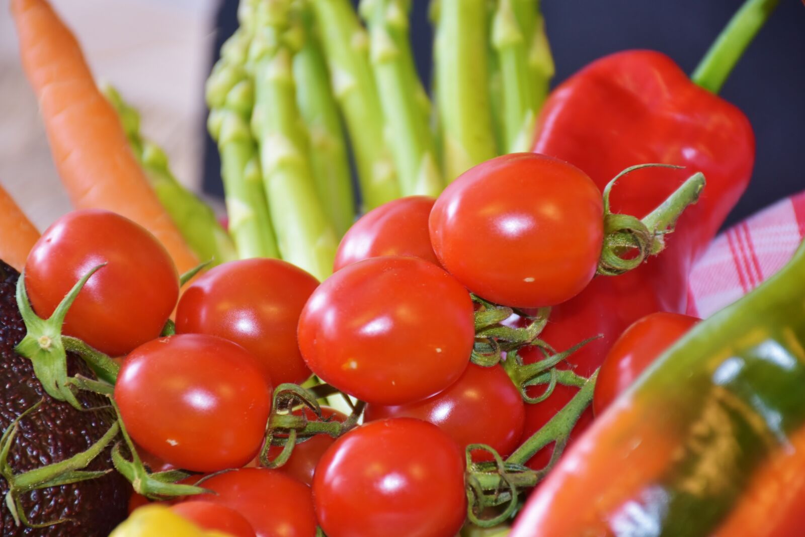 Nikon D7200 sample photo. Tomatoes, red, vegetables photography