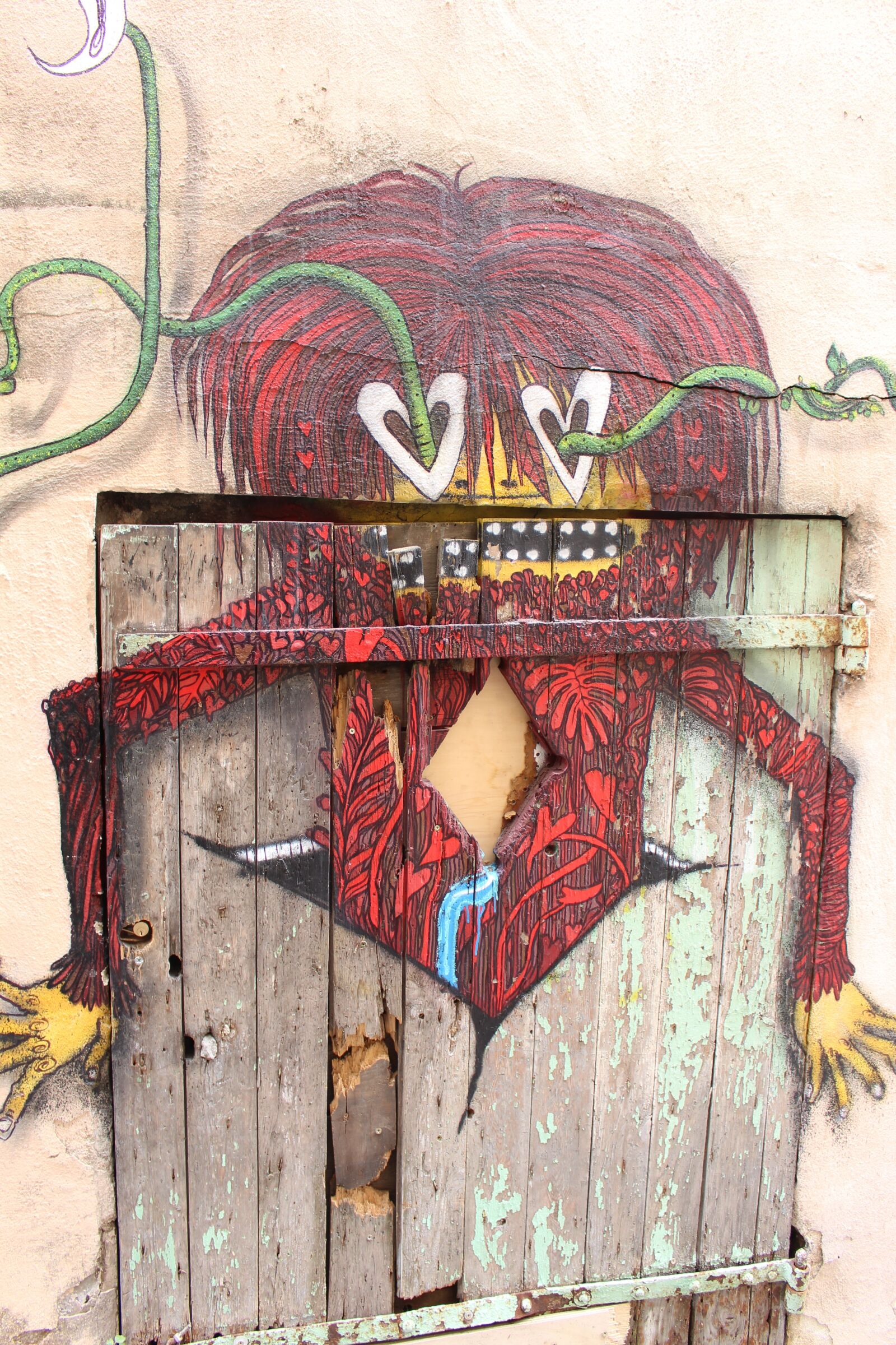 Canon EOS 700D (EOS Rebel T5i / EOS Kiss X7i) sample photo. Marseille, graffiti, building photography