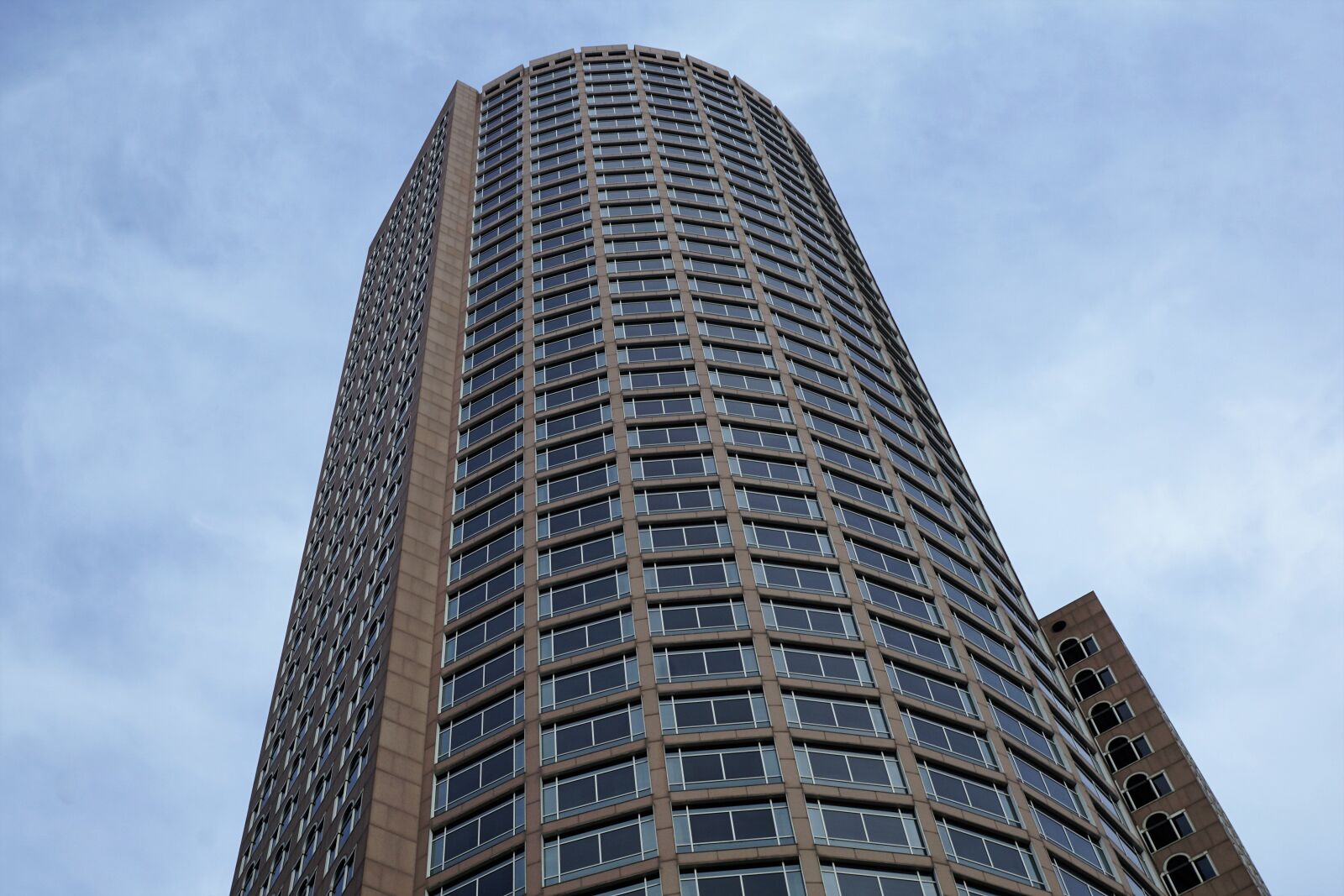 Sony ILCA-77M2 + Sony DT 16-50mm F2.8 SSM sample photo. Boston, city, skyscraper photography