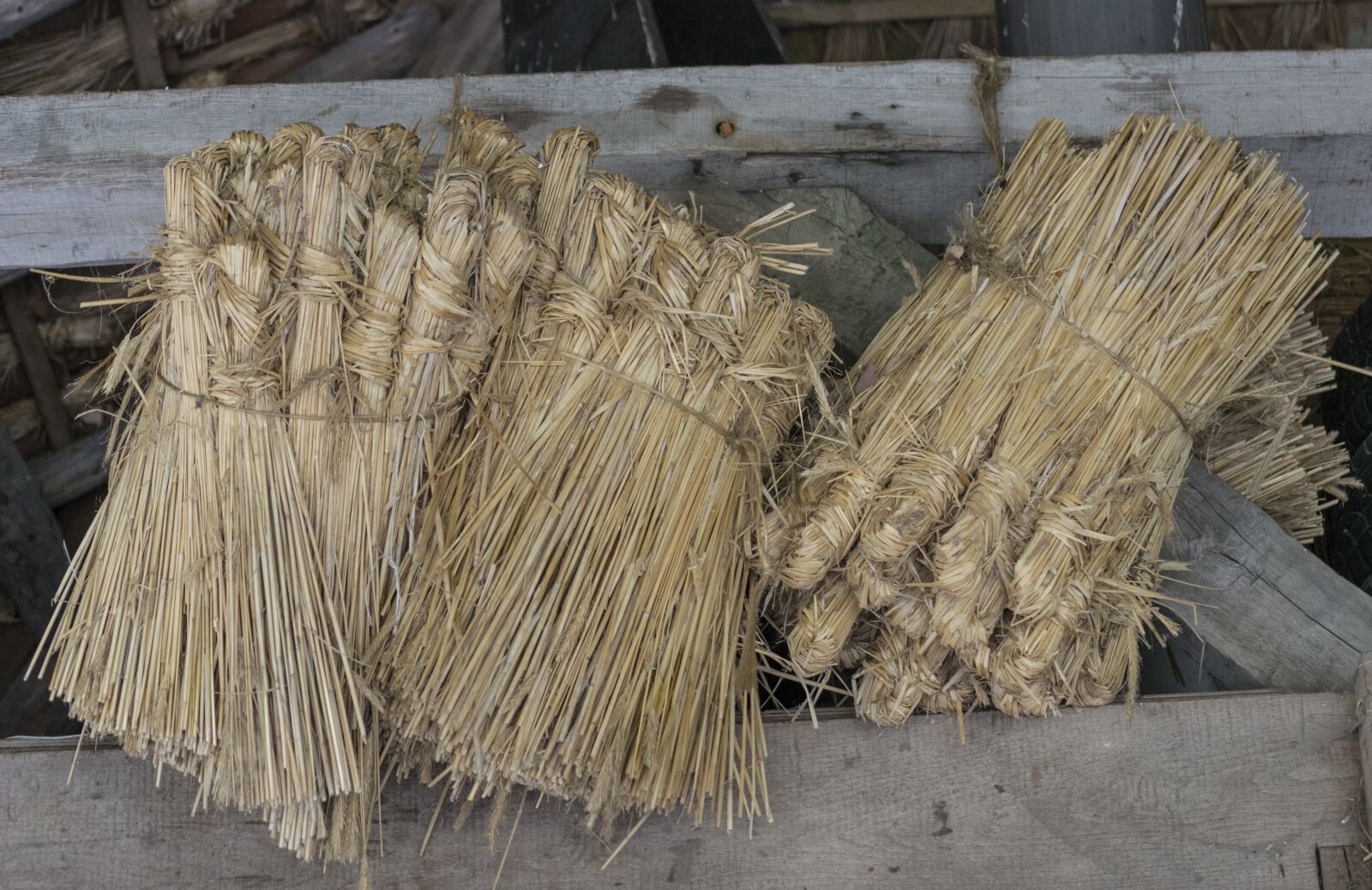 Nikon D5200 sample photo. Reed roof, reed, roofing photography