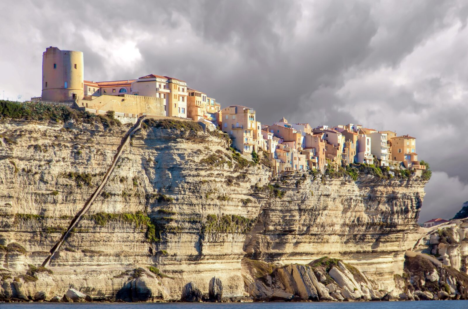 Canon EOS 550D (EOS Rebel T2i / EOS Kiss X4) sample photo. Windmill gard, bonifacio, corsican photography