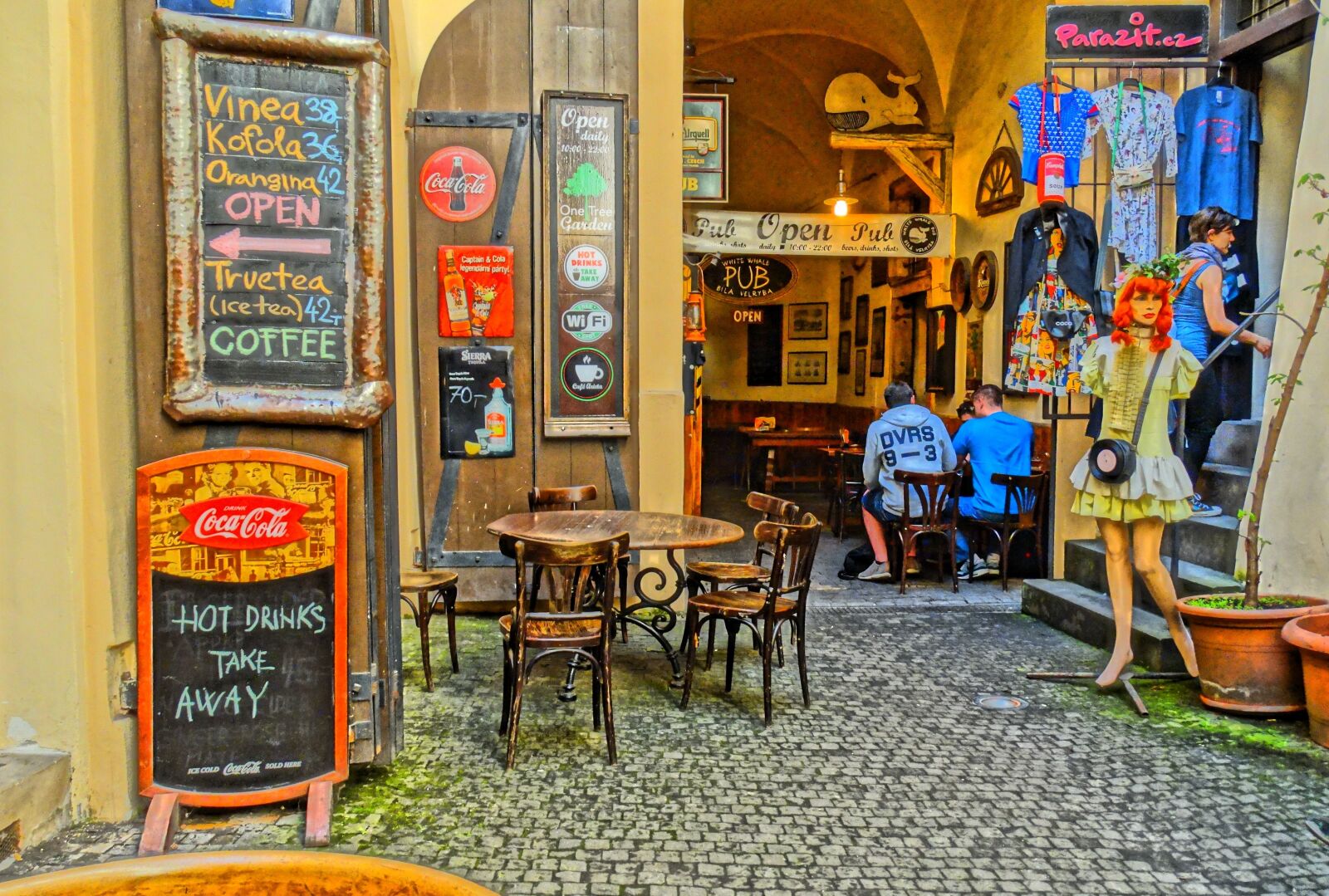 Sony Cyber-shot DSC-HX300 sample photo. Prague, cafe, downtown photography