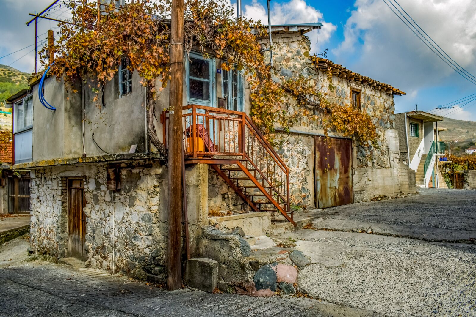 Nikon D3300 sample photo. Old house, abandoned, decay photography