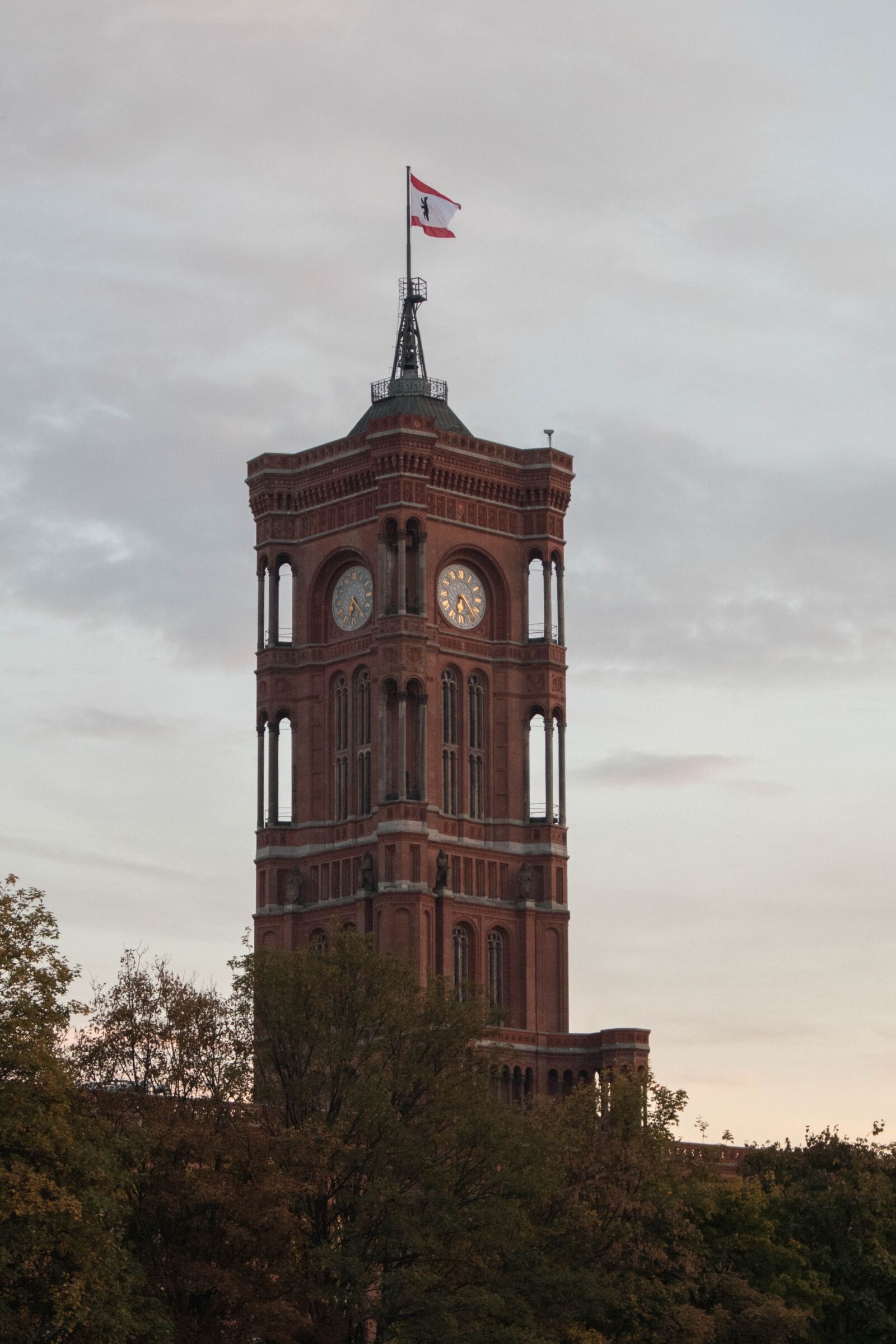 Canon EOS M50 (EOS Kiss M) sample photo. Tower, berlin, building photography
