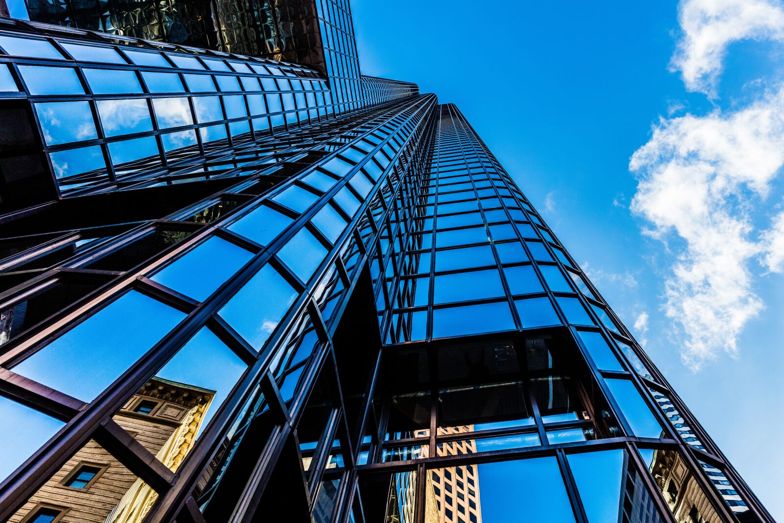Canon EOS 5DS R sample photo. Boston, mirroring, skyscraper photography