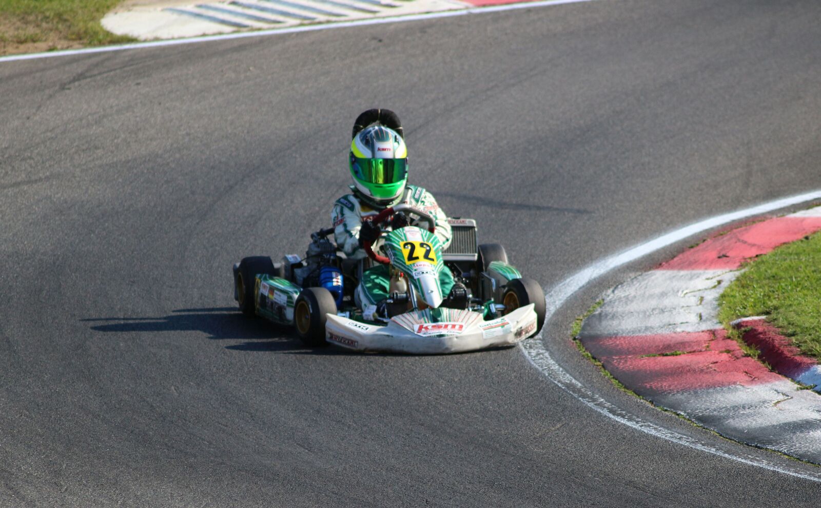 Canon EOS 100D (EOS Rebel SL1 / EOS Kiss X7) sample photo. Go kart, motorsport, race photography