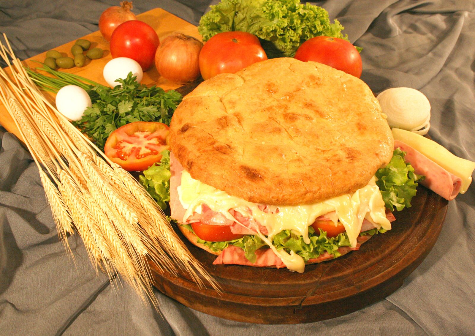 Canon EOS 30D sample photo. Beirut, power supply, snack photography